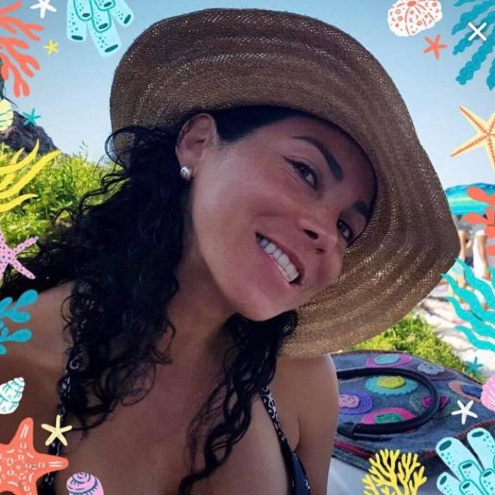 Meet your Posher, Claudia